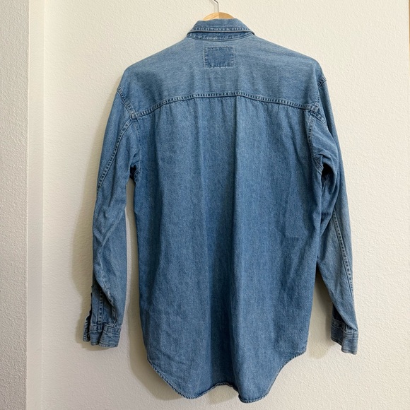 Vintage Levi's Denim Casual Button Down Shirt Men Size Small - Picture 2 of 12
